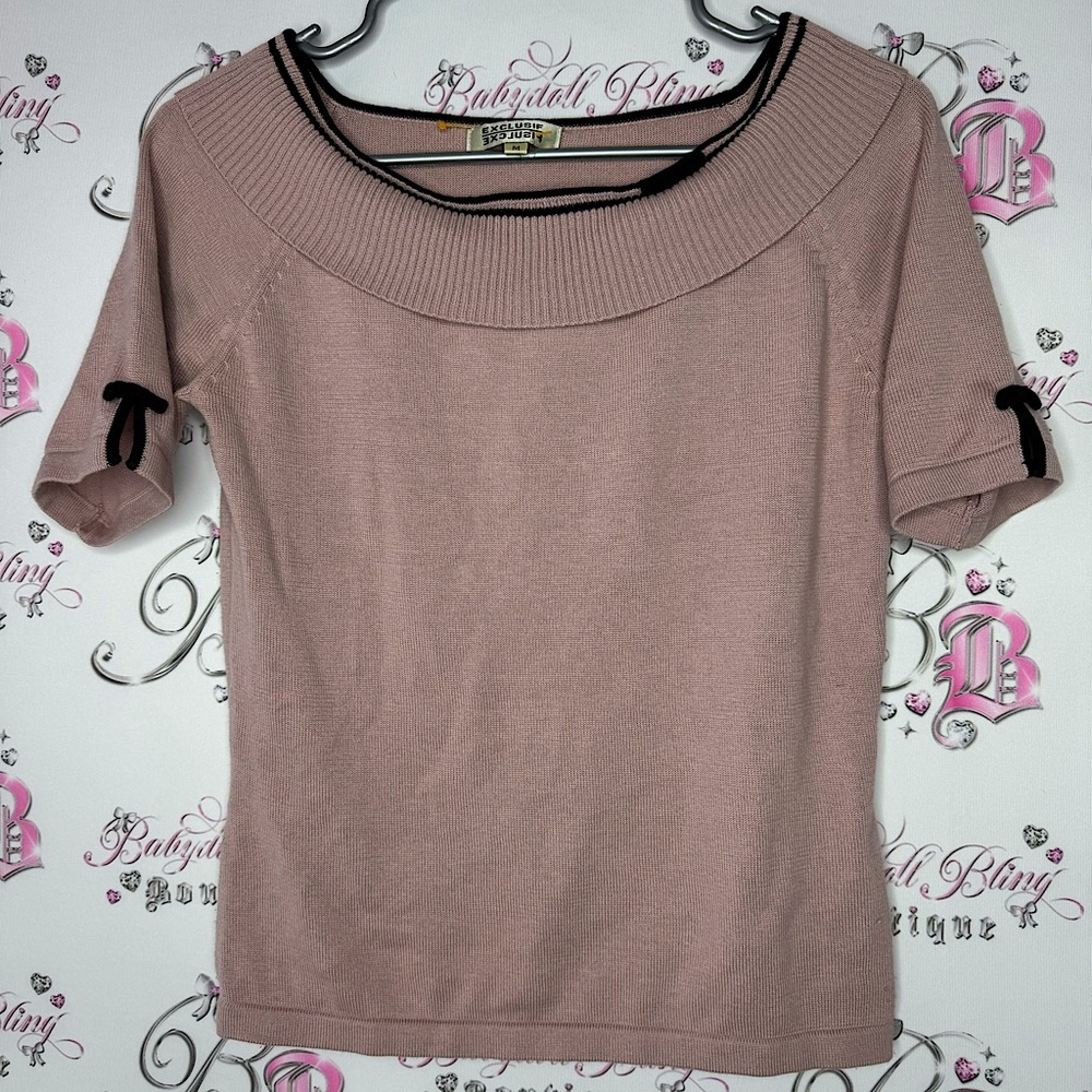 Exclusif top off shoulder ribbon 🎀 bows accents blush pink with black y2k cute